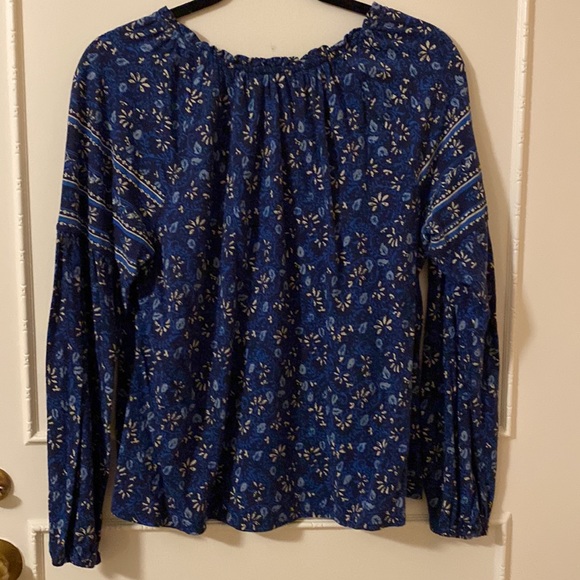 Lucky Brand Long Sleeve Tee - Picture 2 of 4